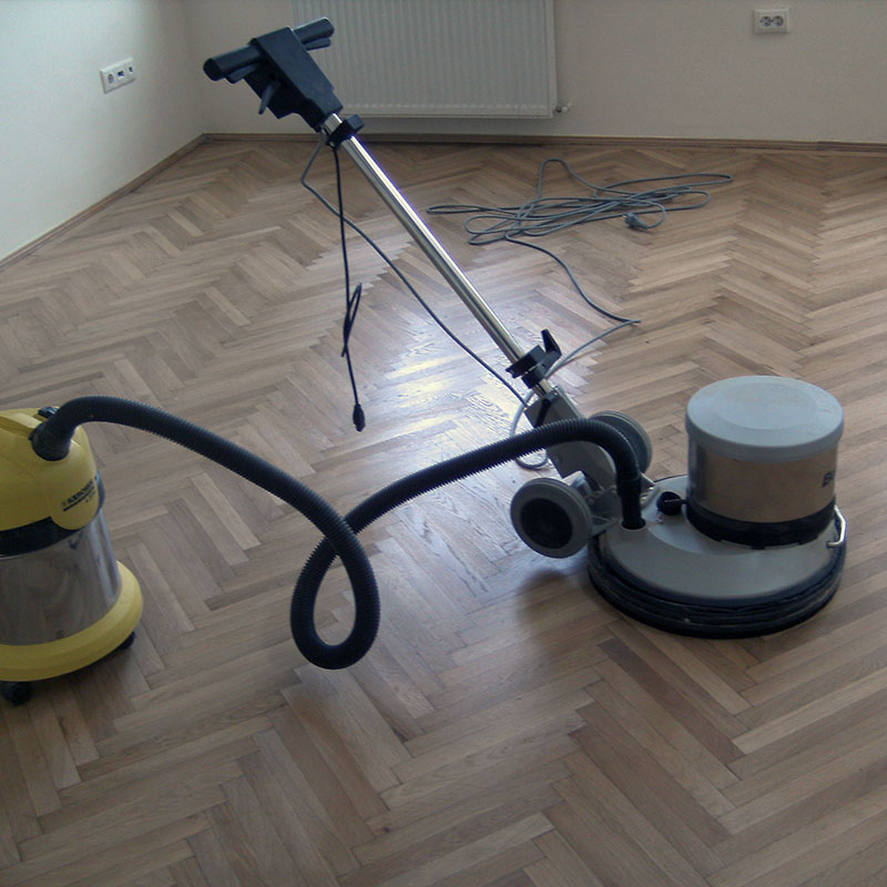 Echipament de reconditionare parchet